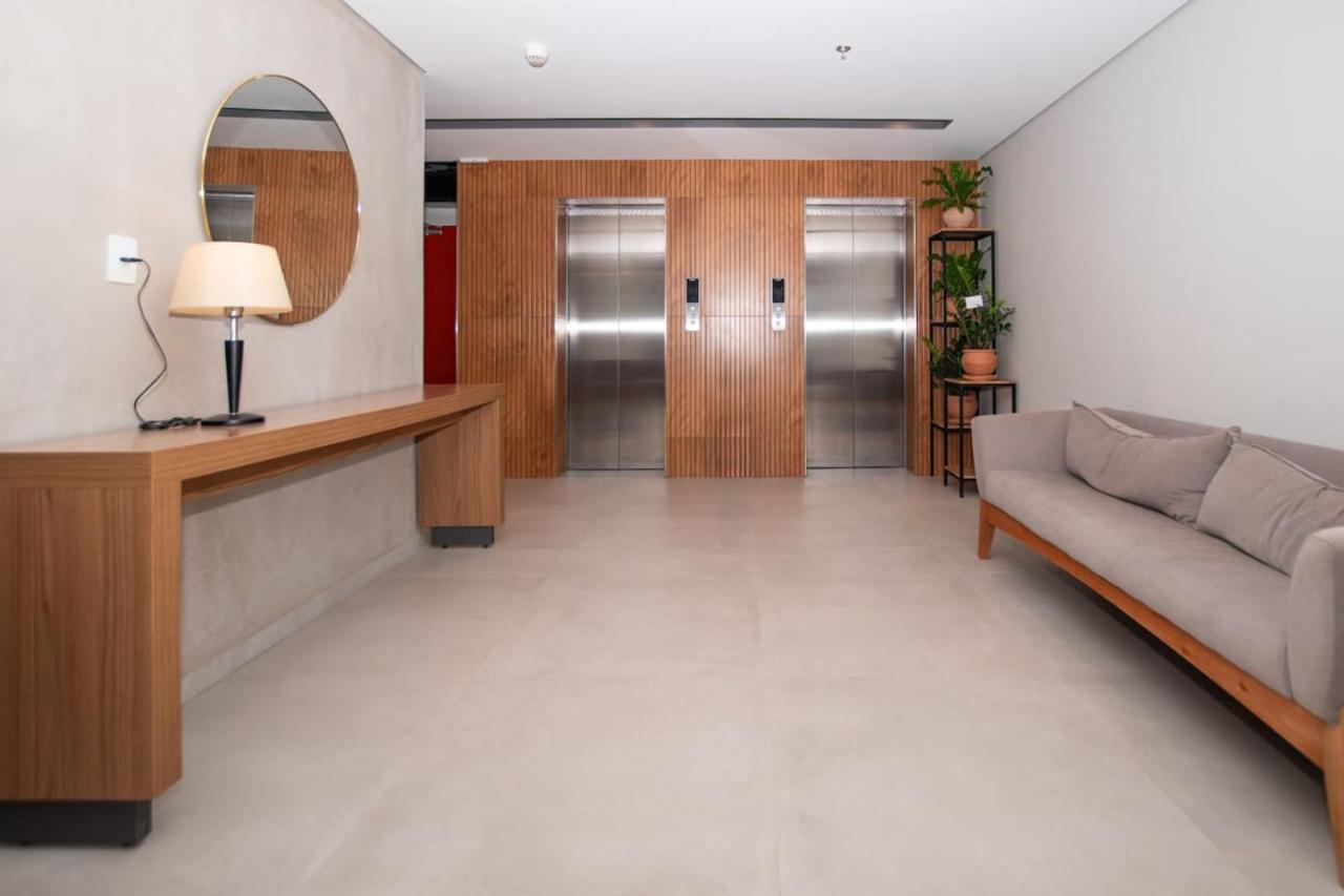 Stylish 2BR Apt in Top Location view 4