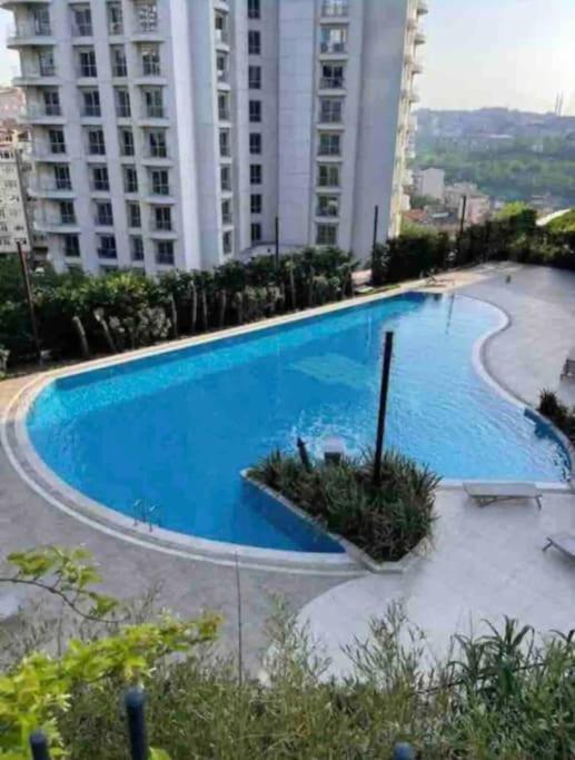 Modern Luxury apt at Sinpas Queen