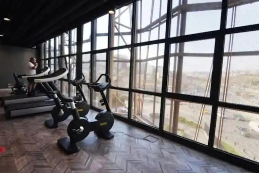 Modern Luxury apt at Sinpas Queen