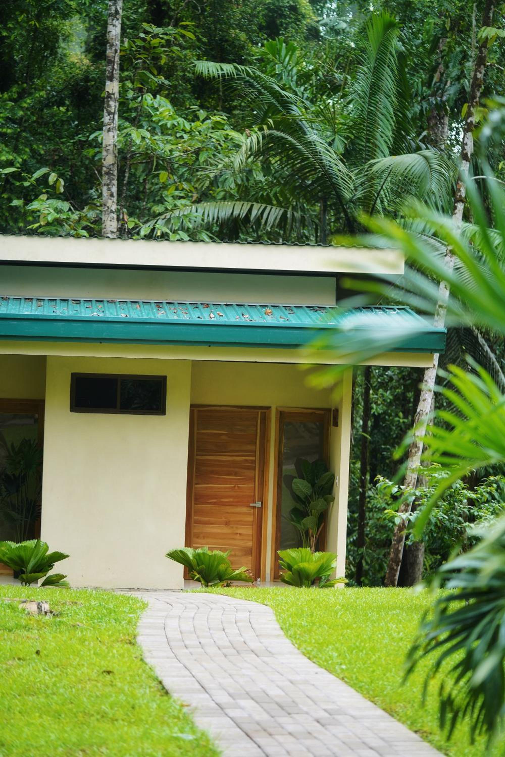 Fauna Lodge