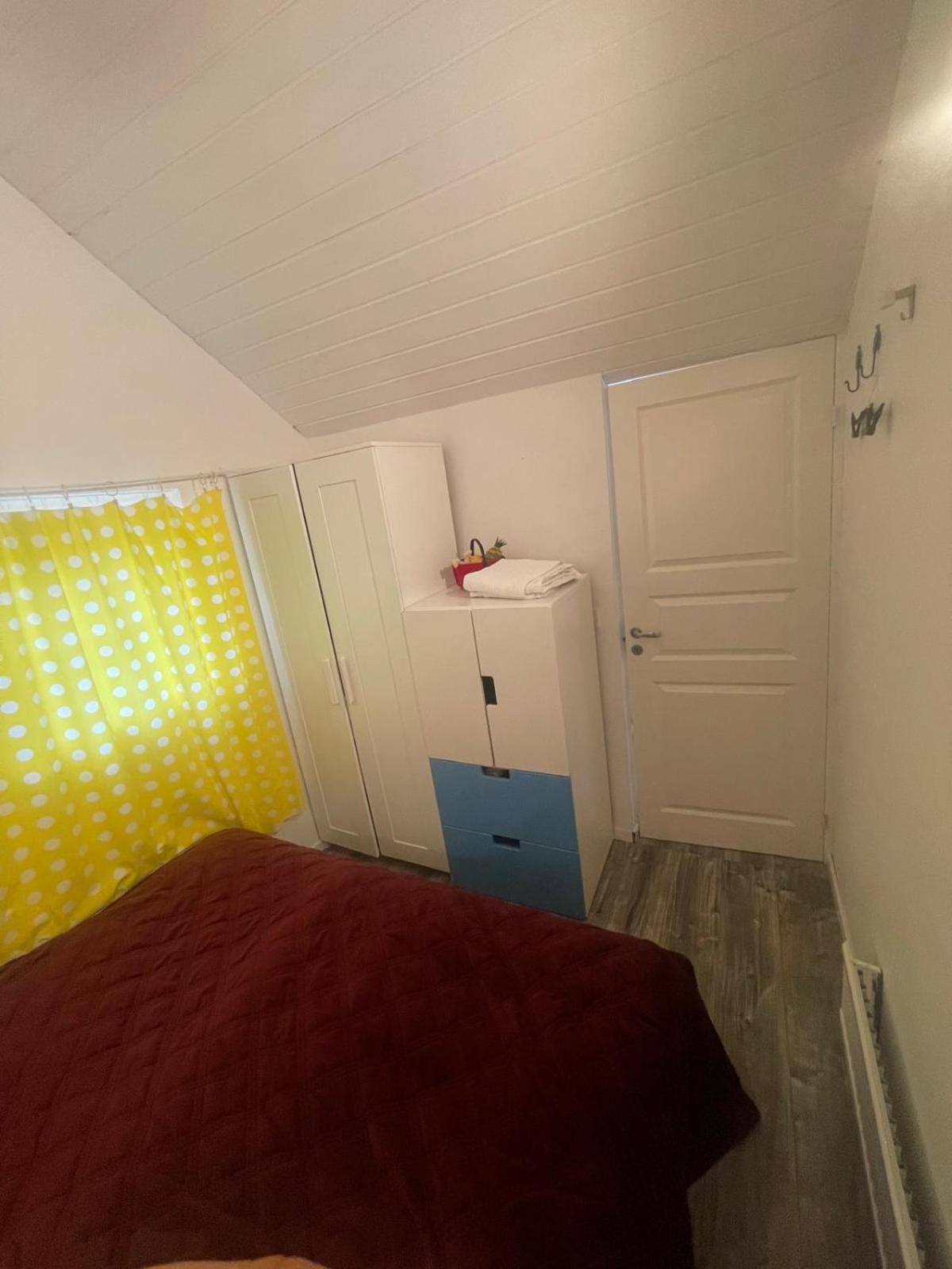Cozy Guesthouse with Terrace, BBQ & Lake Access view 5