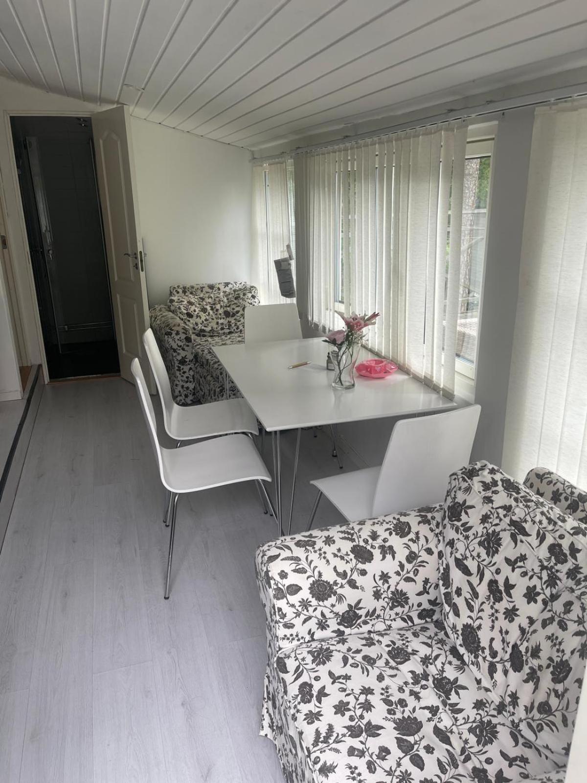 Cozy Guesthouse with Terrace, BBQ & Lake Access view 3