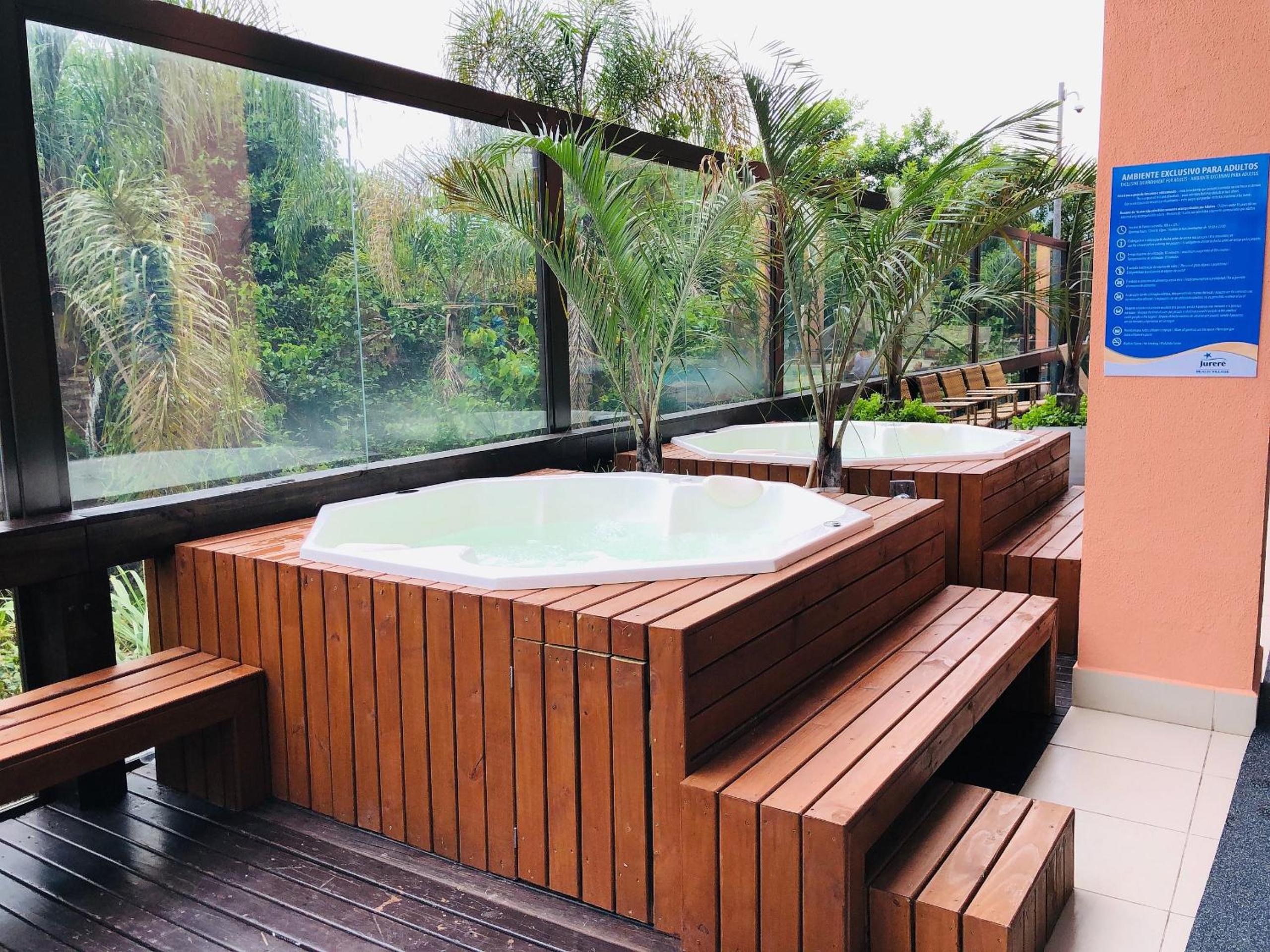 Modern Studios by the Sea - Jurerê Beach Village JBVTOP