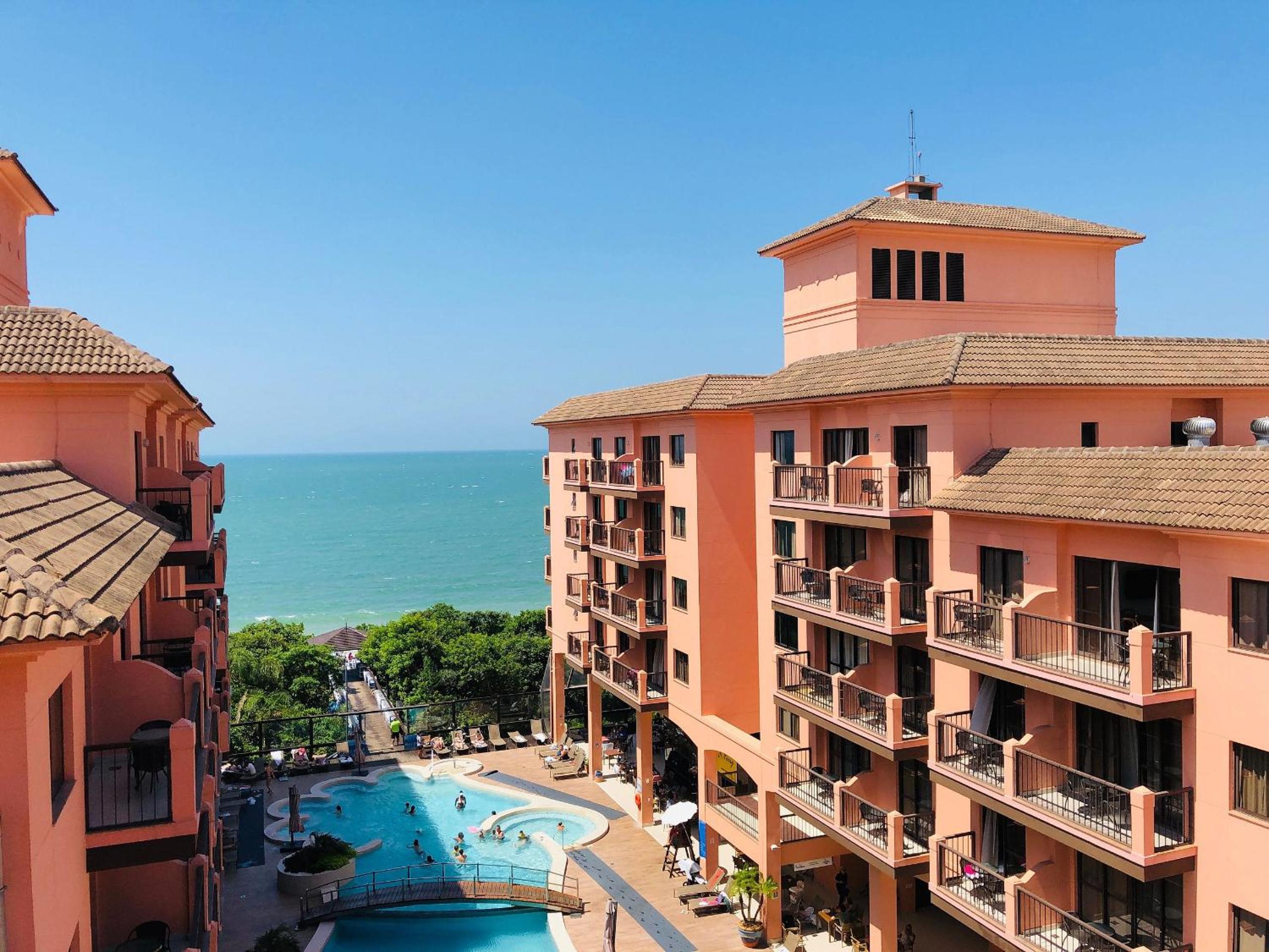 Modern Studios by the Sea - Jurerê Beach Village JBVTOP