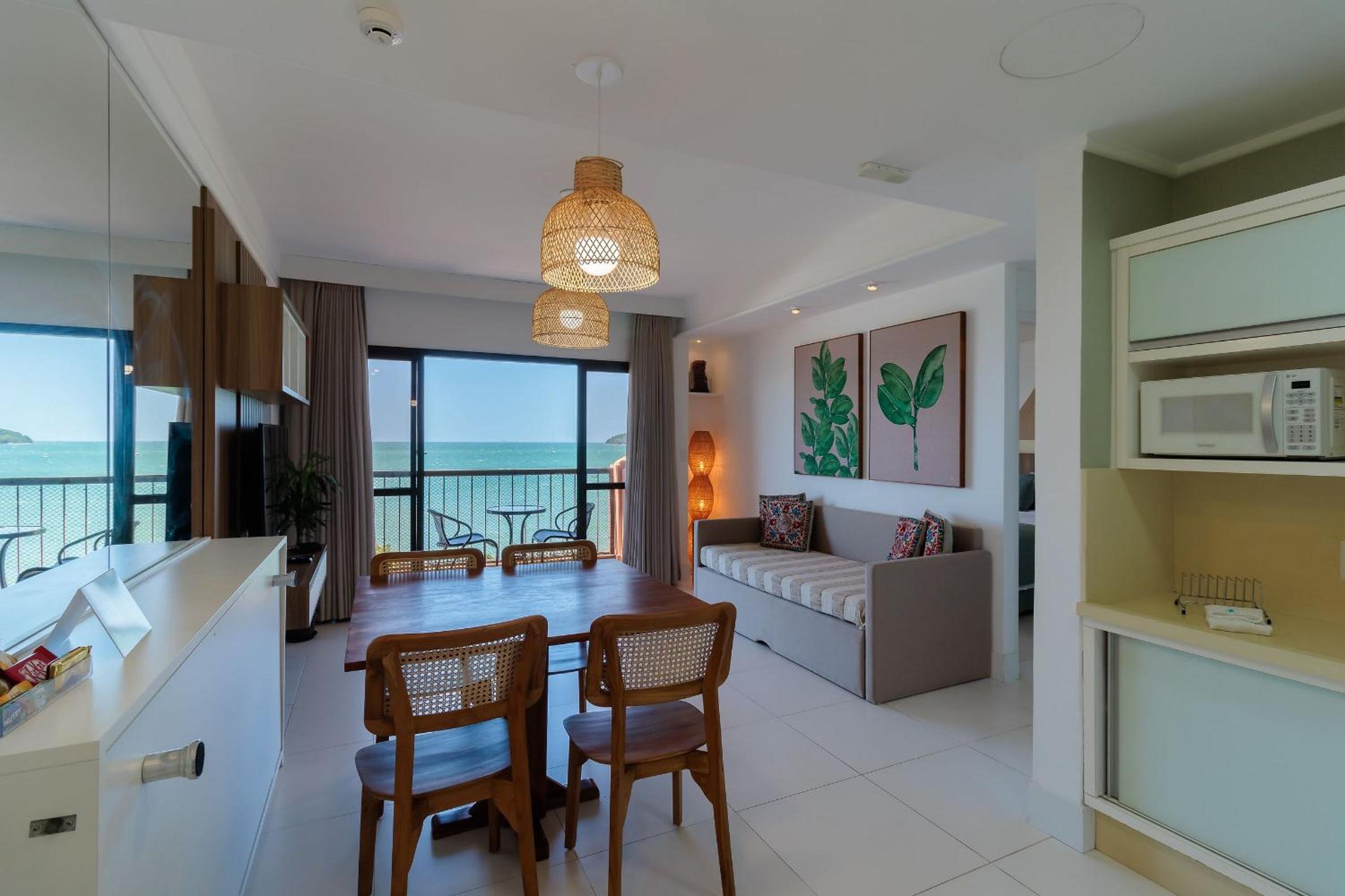 Modern Studios by the Sea - Jurerê Beach Village JBVTOP