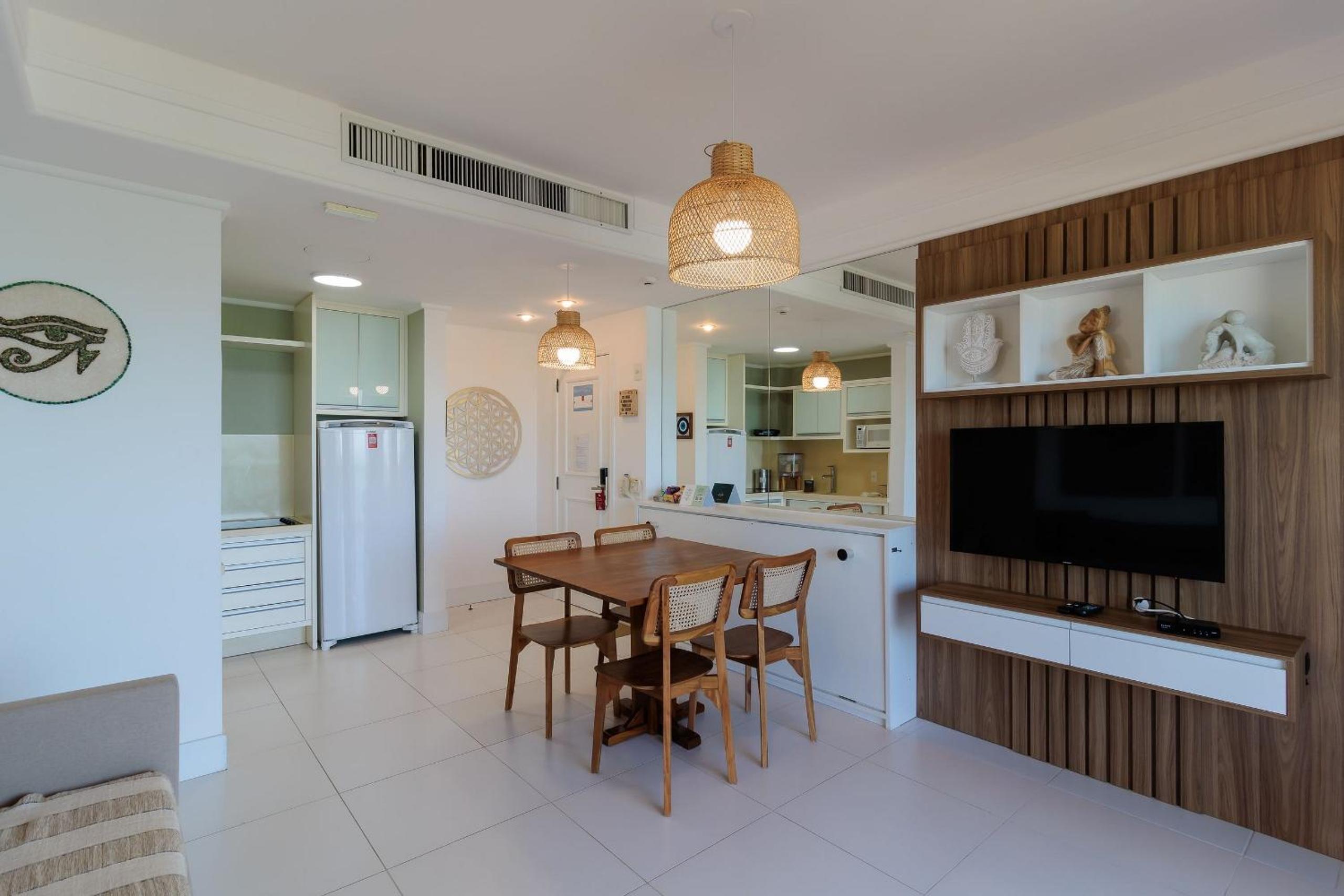 Modern Studios by the Sea - Jurerê Beach Village JBVTOP