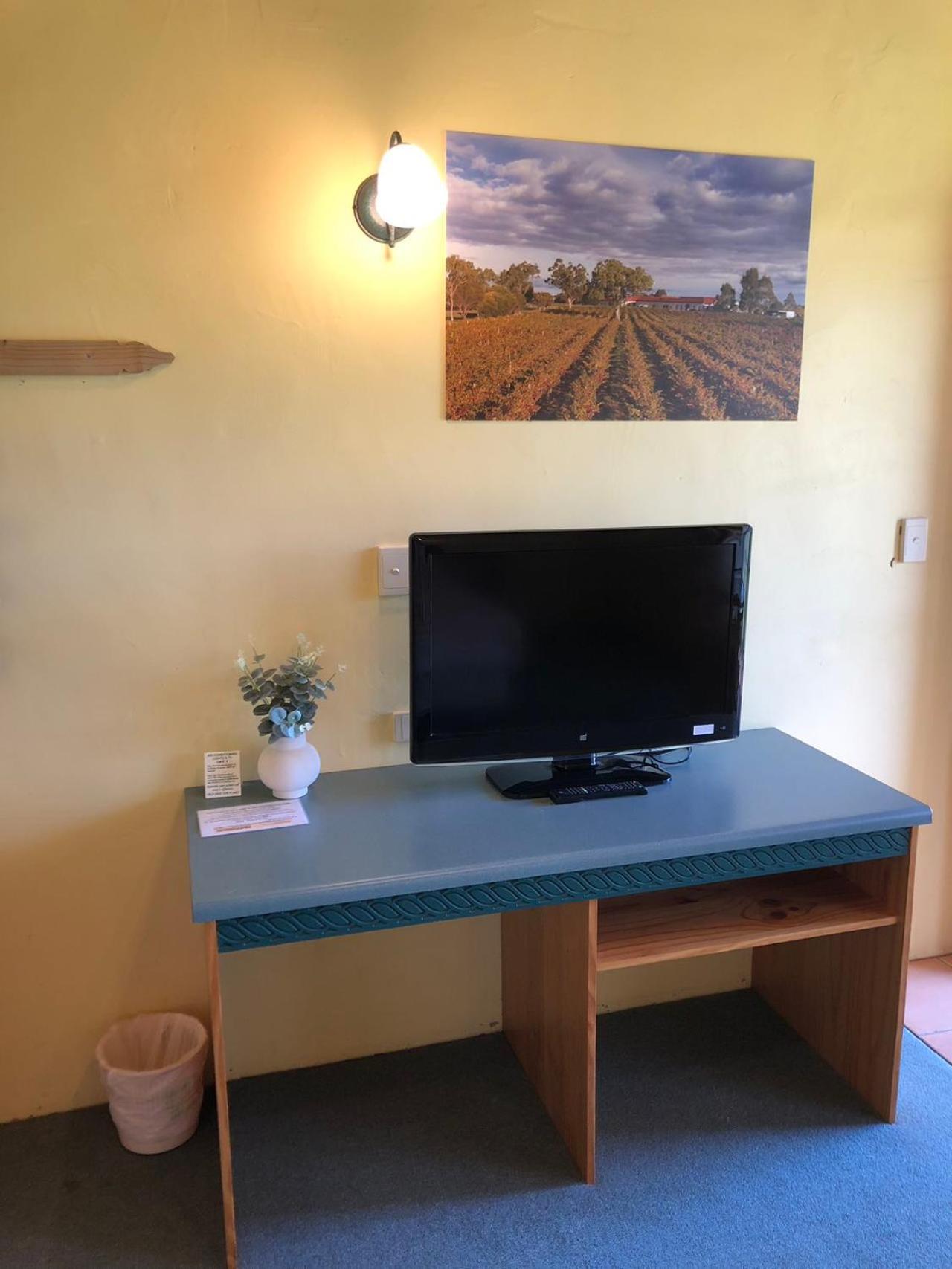 Coonawarra Place Motor Inn