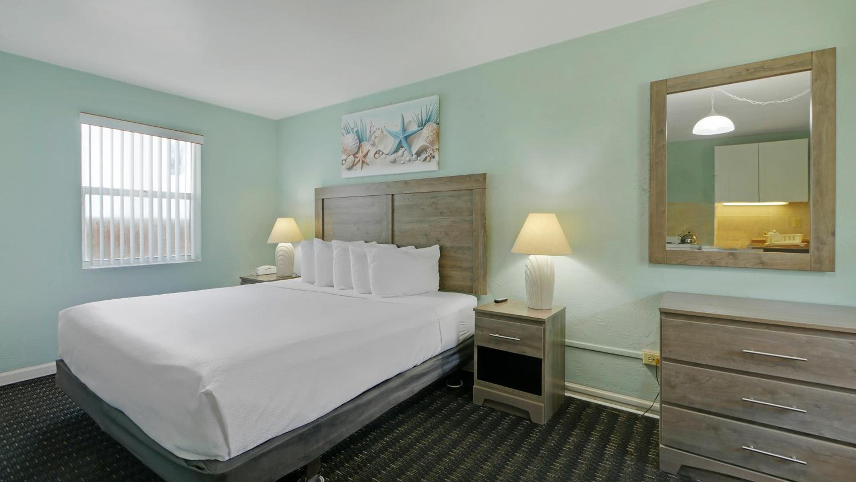 Ocean Court Beachfront Hotel