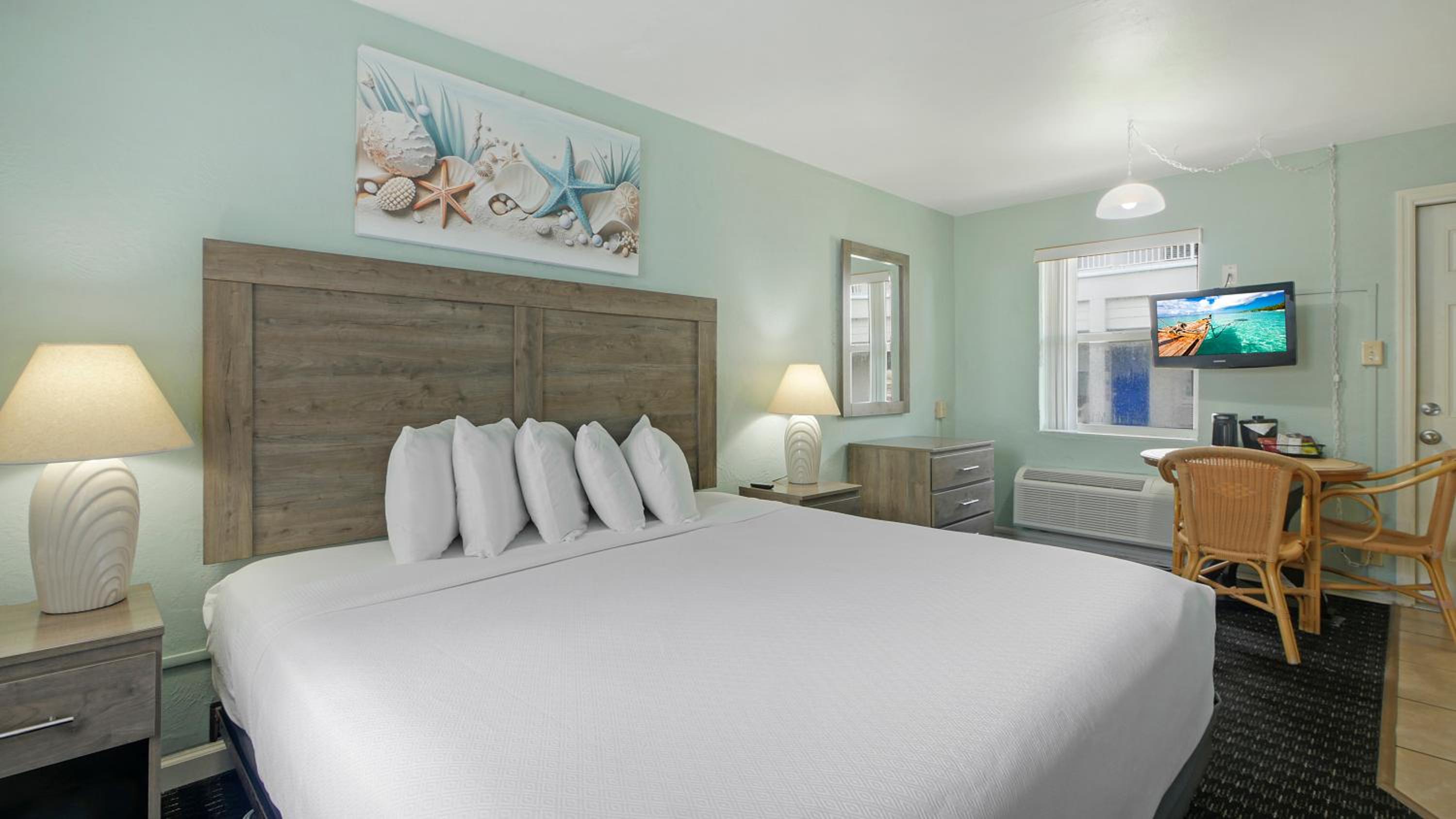Ocean Court Beachfront Hotel