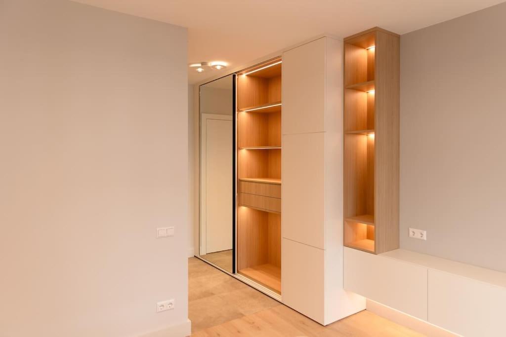 Henry's Appt with a private Suite 414 - Shared kitchen