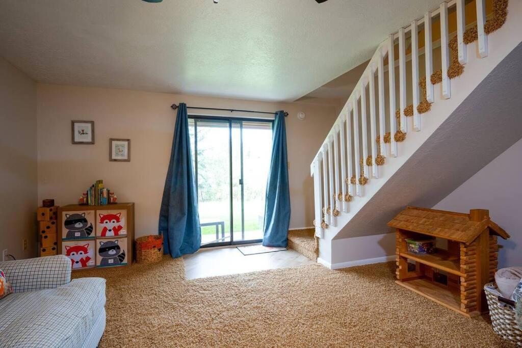 Creekside Comfort with Resort Amenities