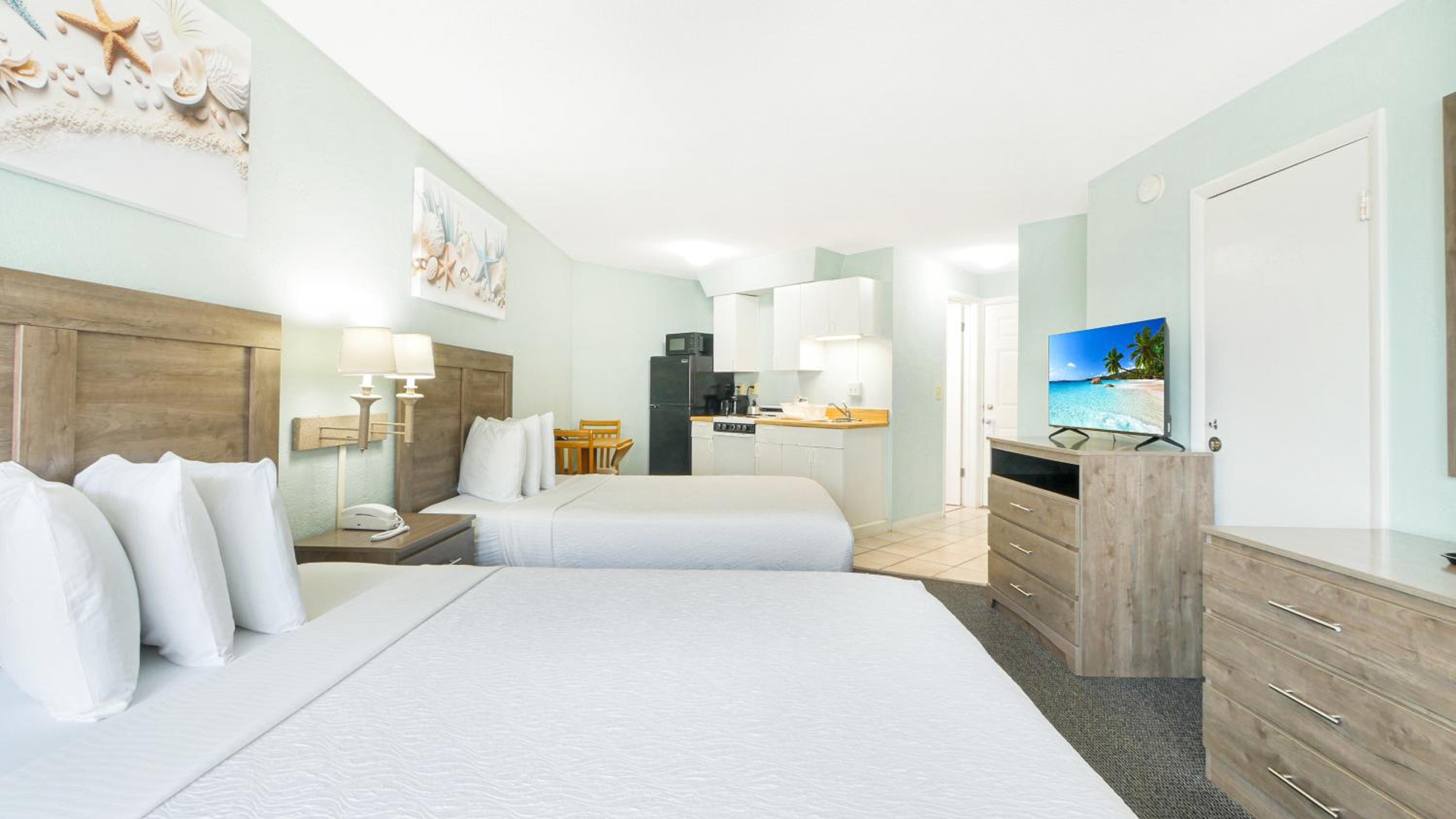 Ocean Court Beachfront Hotel