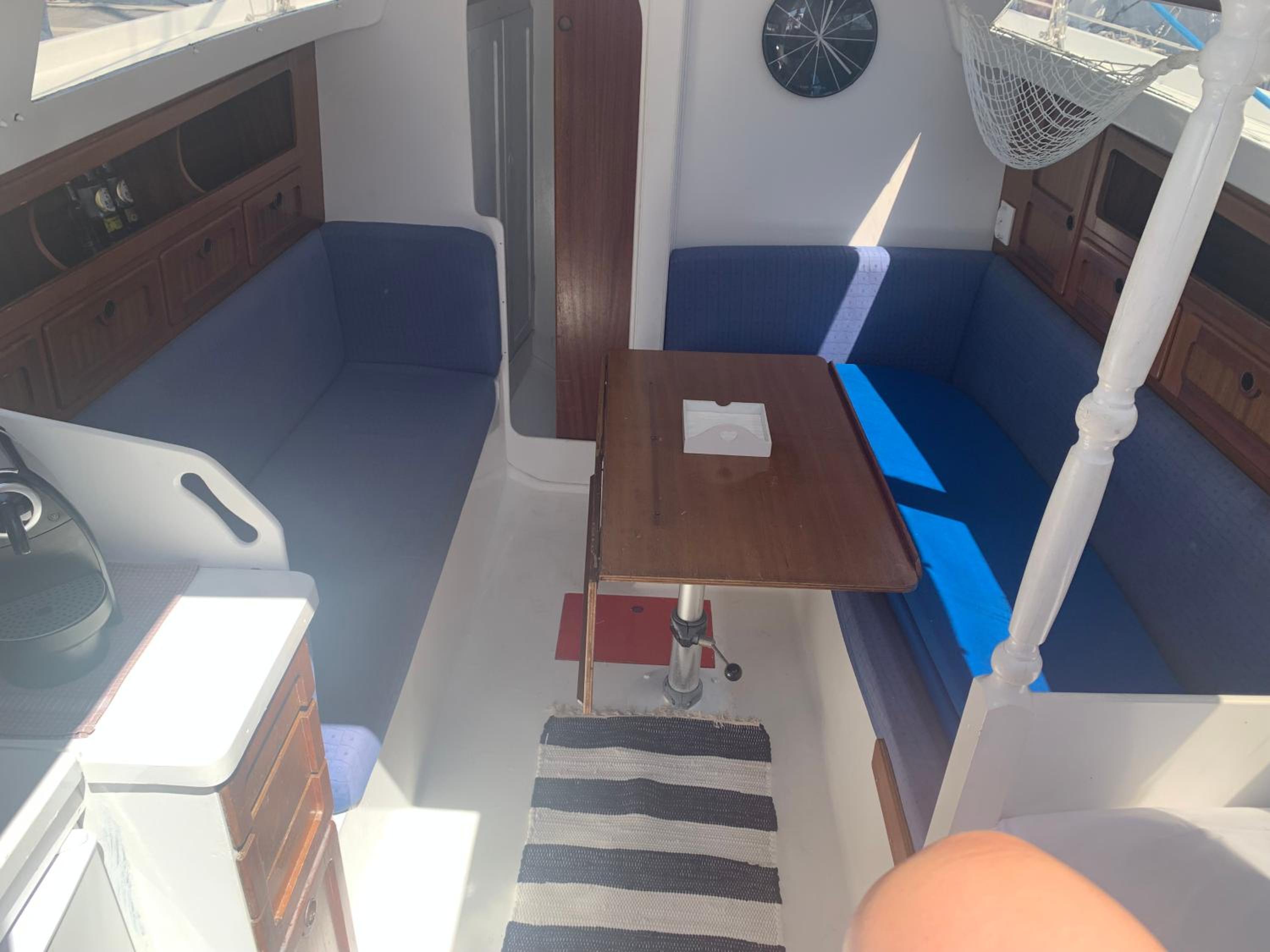 Vintage sailboat experience view 3