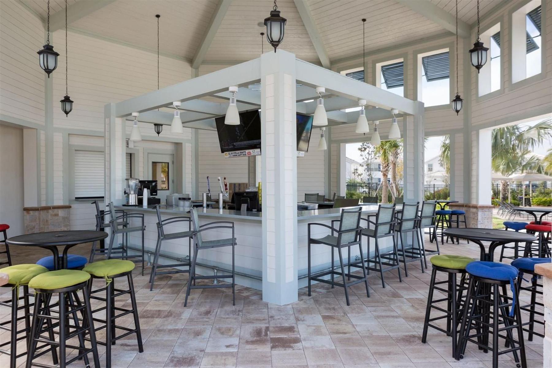 Luxury 4BD/3BA Home * Storey Lake *