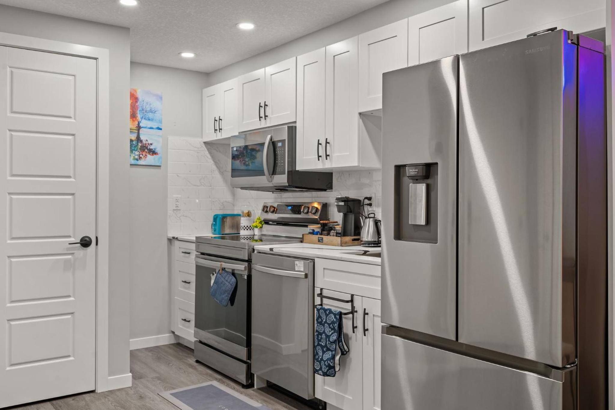 Meriweather - Calgary Breathtaking 1-bedroom apartment