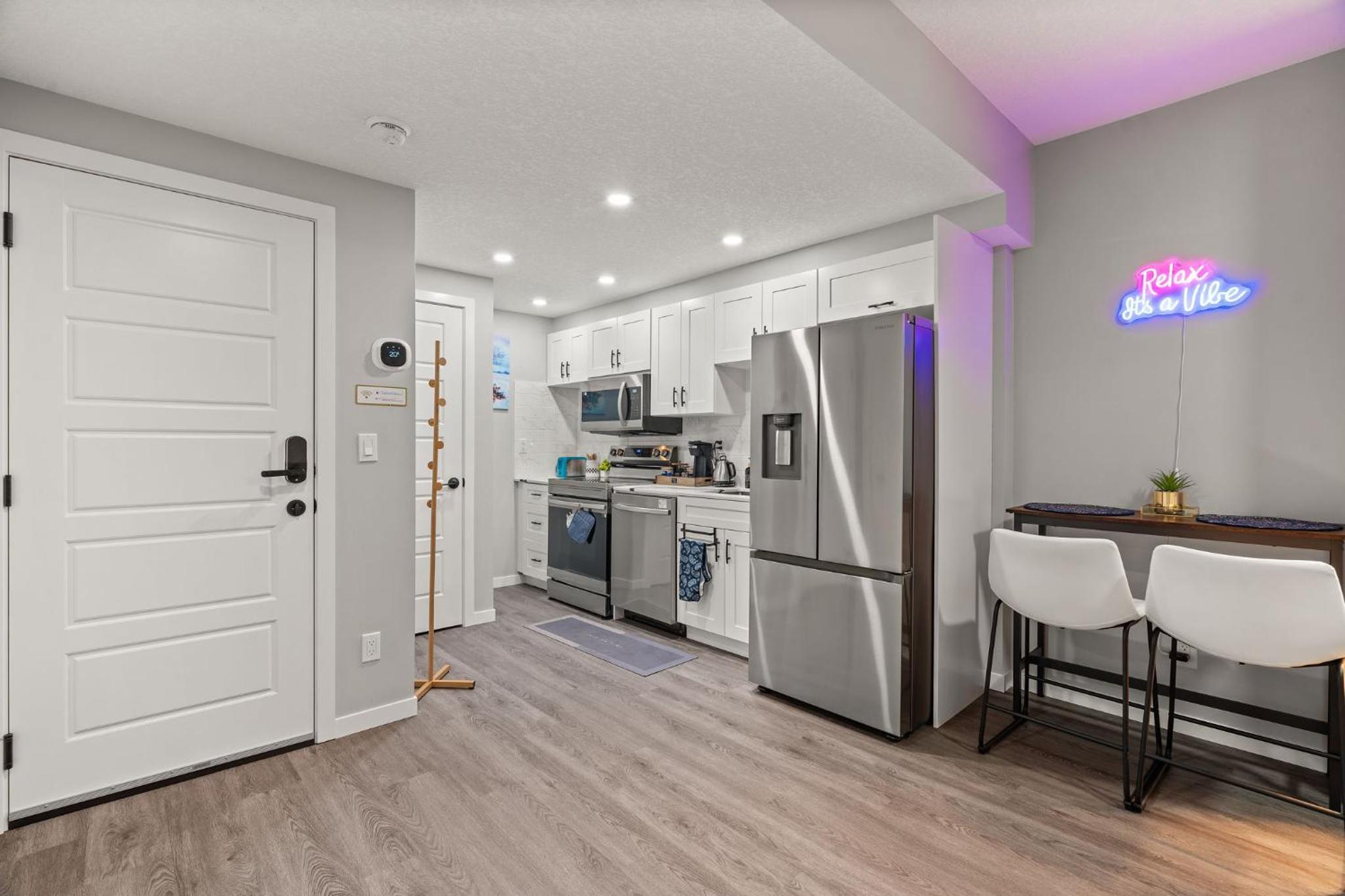 Meriweather - Calgary Breathtaking 1-bedroom apartment