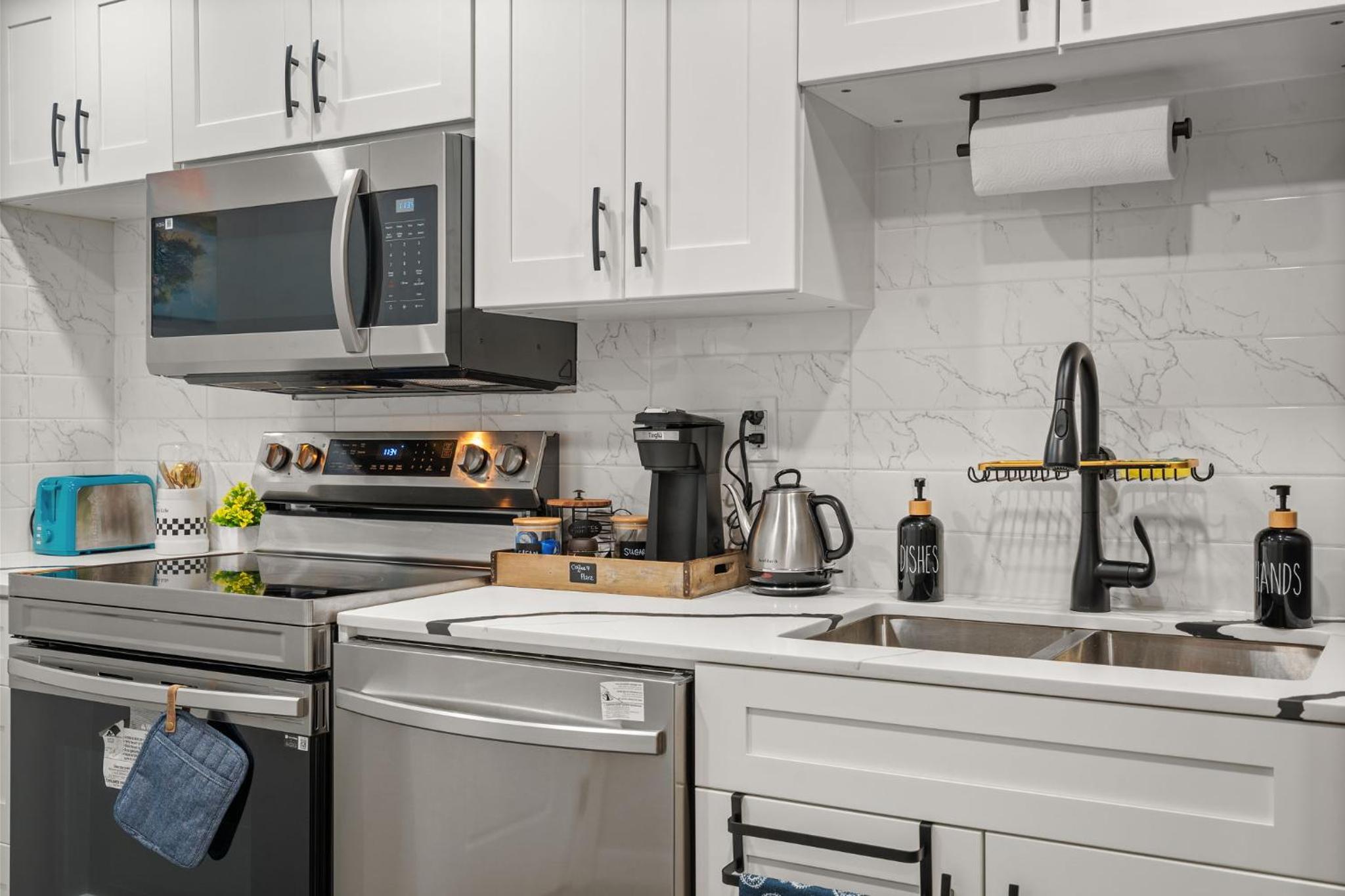 Meriweather - Calgary Breathtaking 1-bedroom apartment