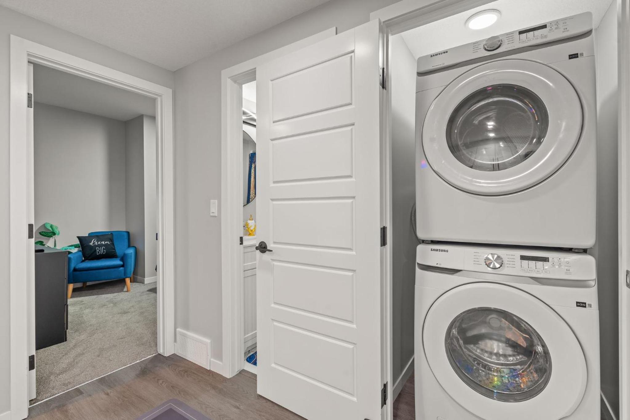 Meriweather - Calgary Breathtaking 1-bedroom apartment