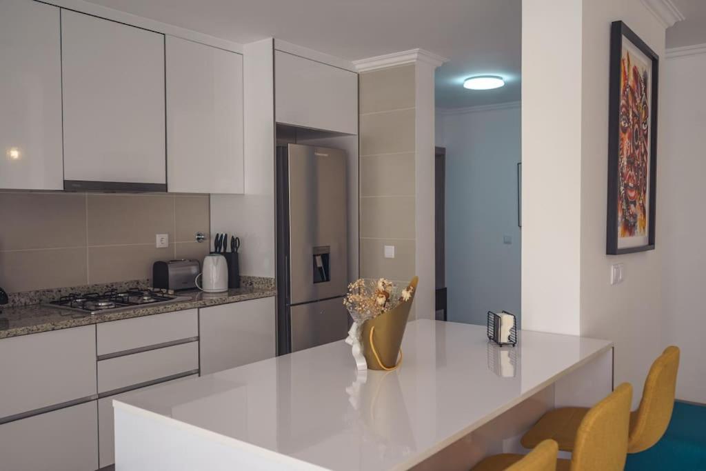 Modern 3-brd apt in Copacabana with seaview - LCGR