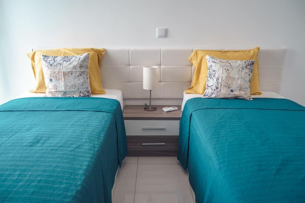 Modern 3-brd apt in Copacabana with seaview - LCGR