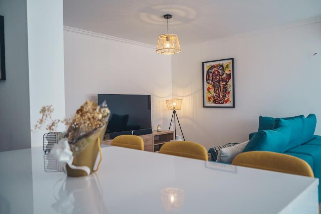 Modern 3-brd apt in Copacabana with seaview - LCGR
