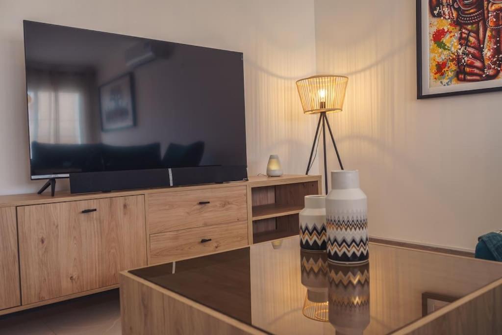 Modern 3-brd apt in Copacabana with seaview - LCGR