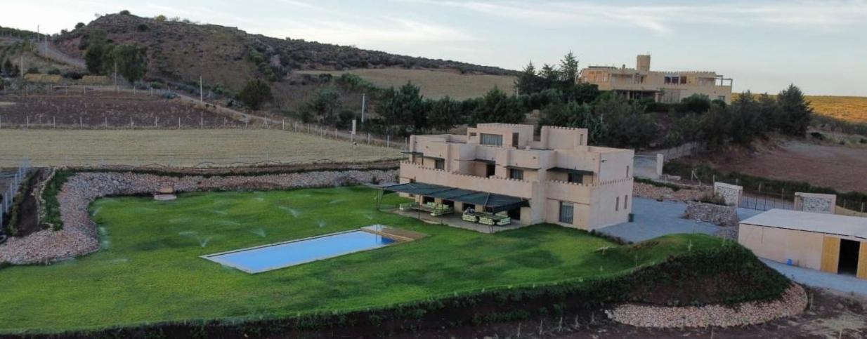 ENZAHA CASTLE l view 4