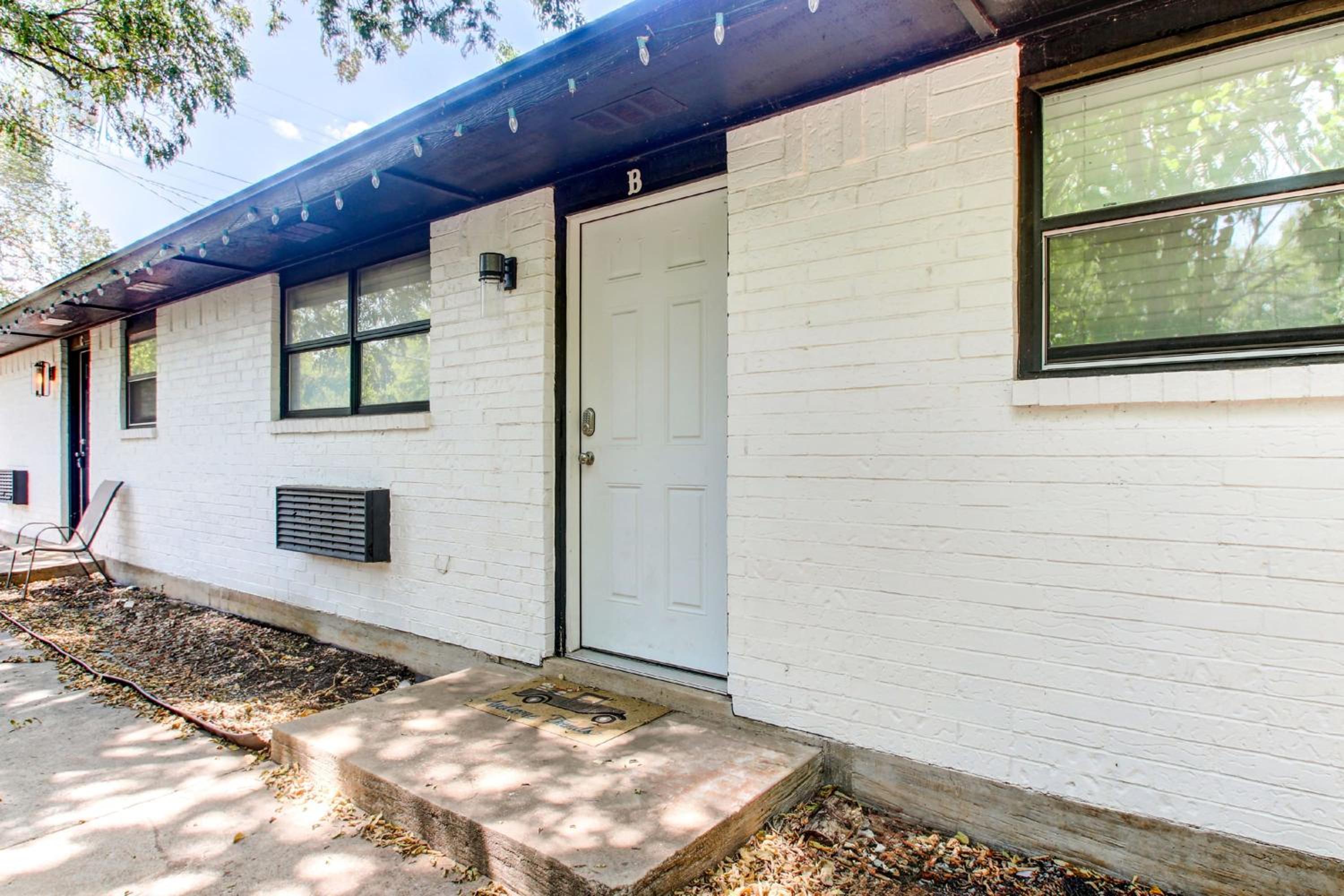 Cozy Home Near Downtown Lawton view 2