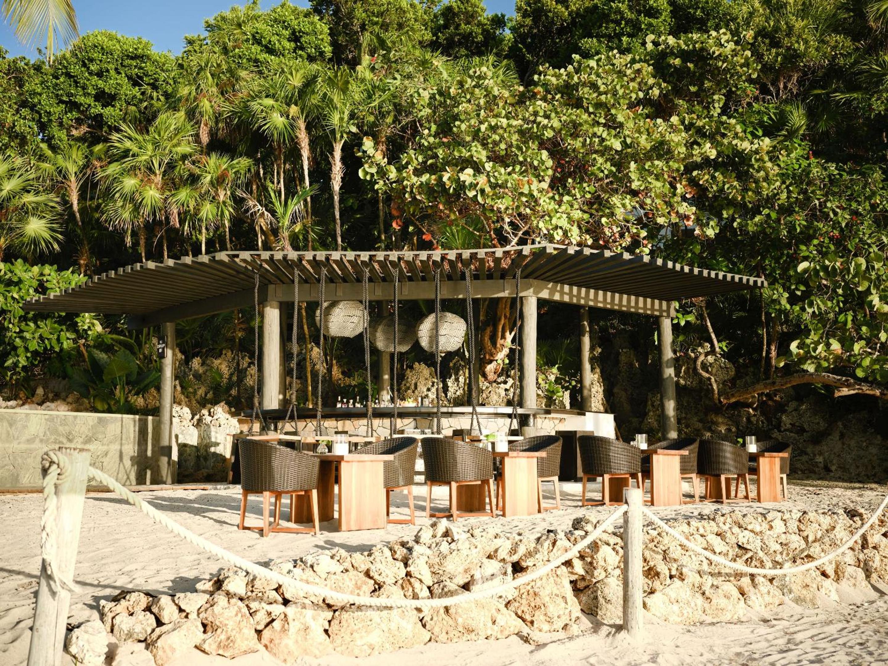 Kimpton - Grand Roatan Resort and Spa - Photo 13