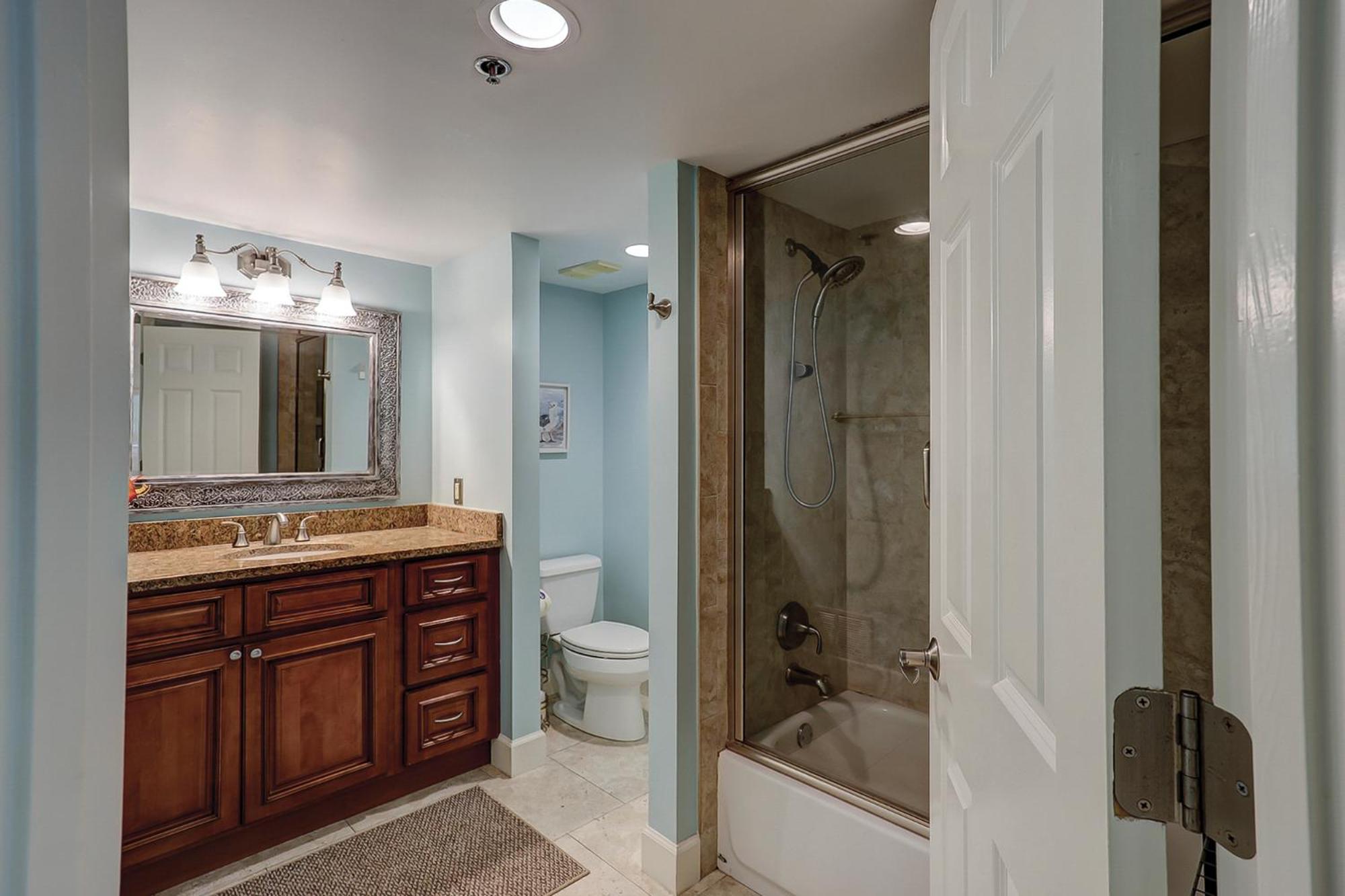 Photo 33