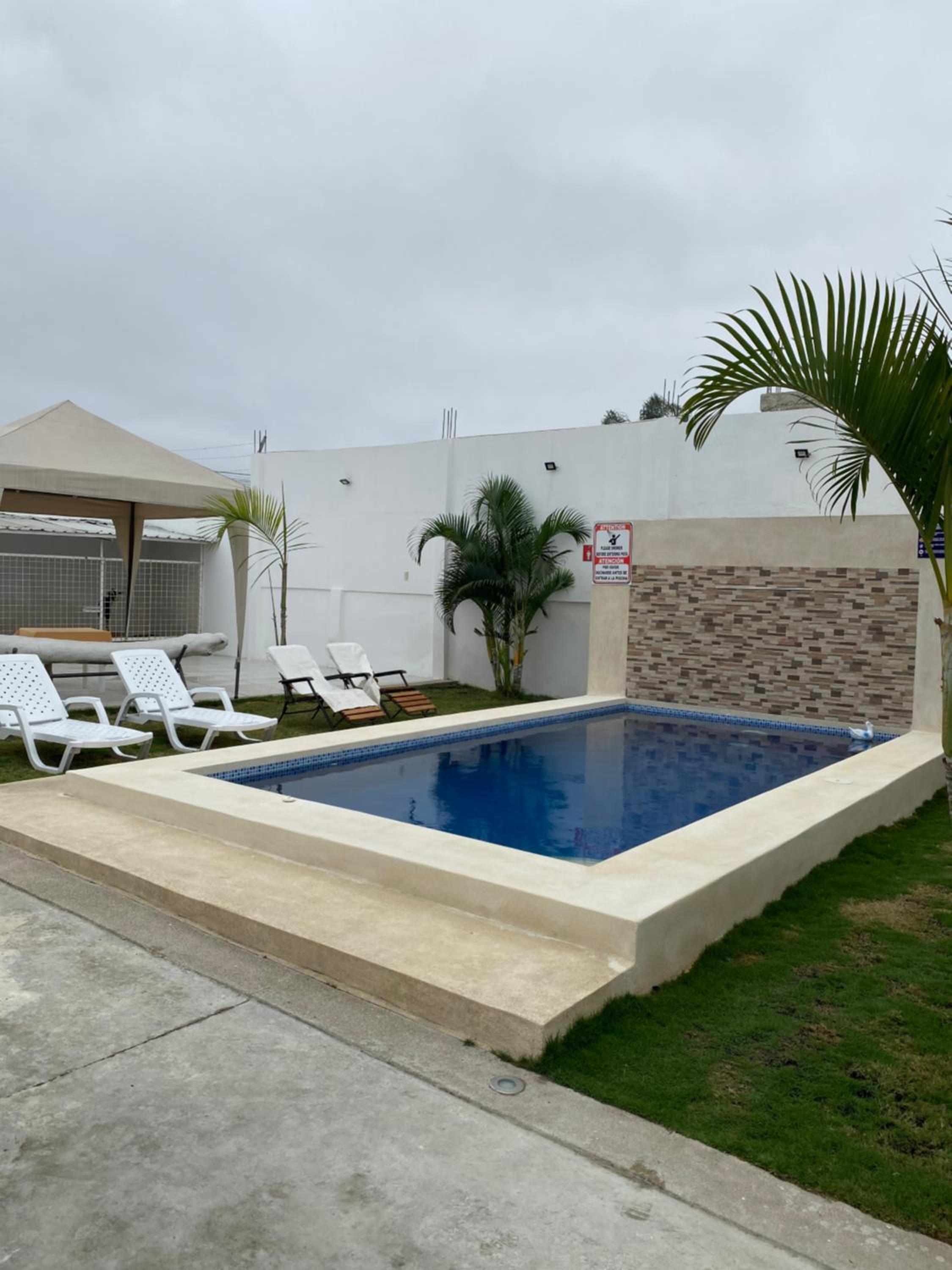 Hotel Suite 1, General Villamil Playas - Image 1