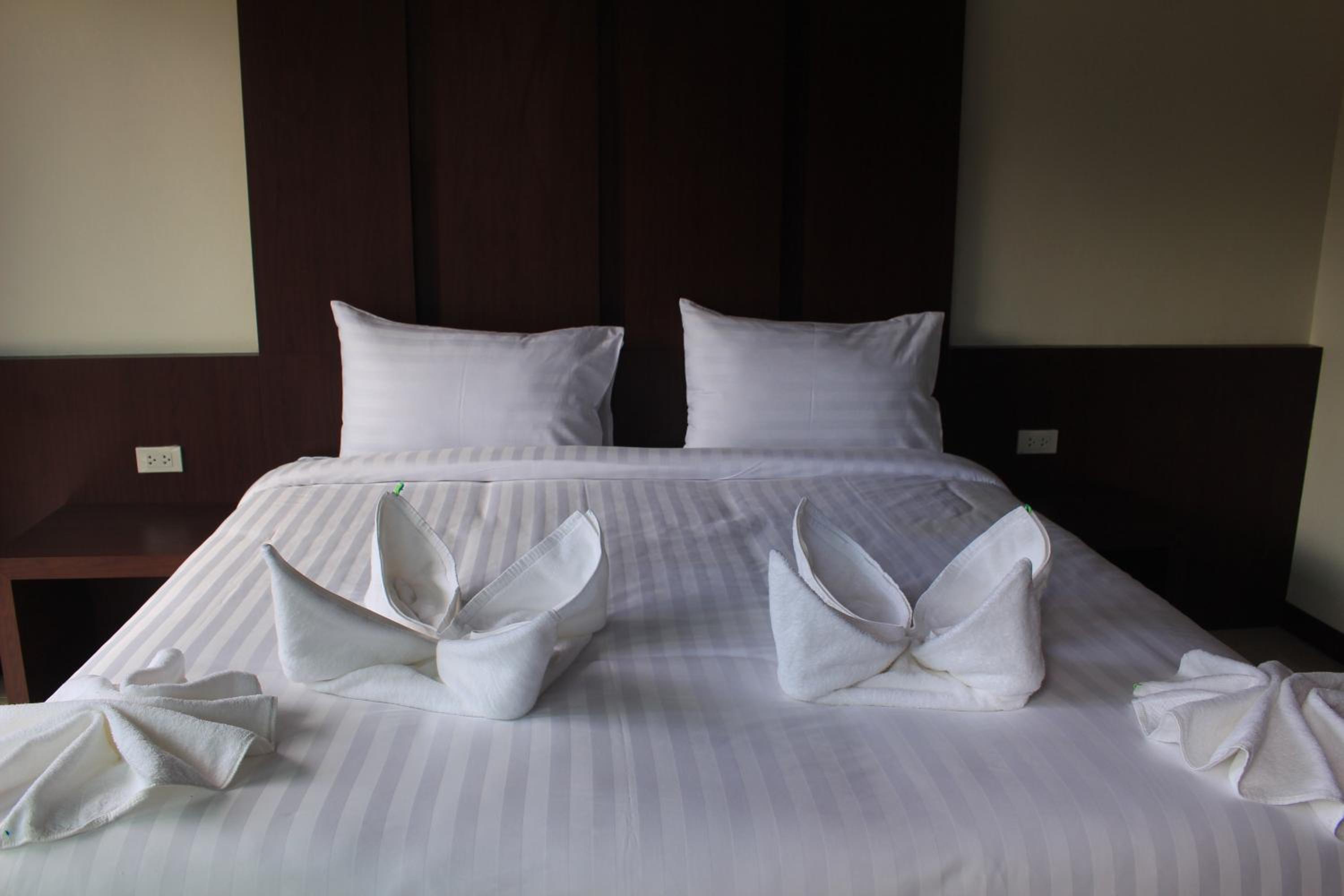 Aonang Oscar Pool Villas - Free Shuttle to Aonang Beach -shared pool - private pool