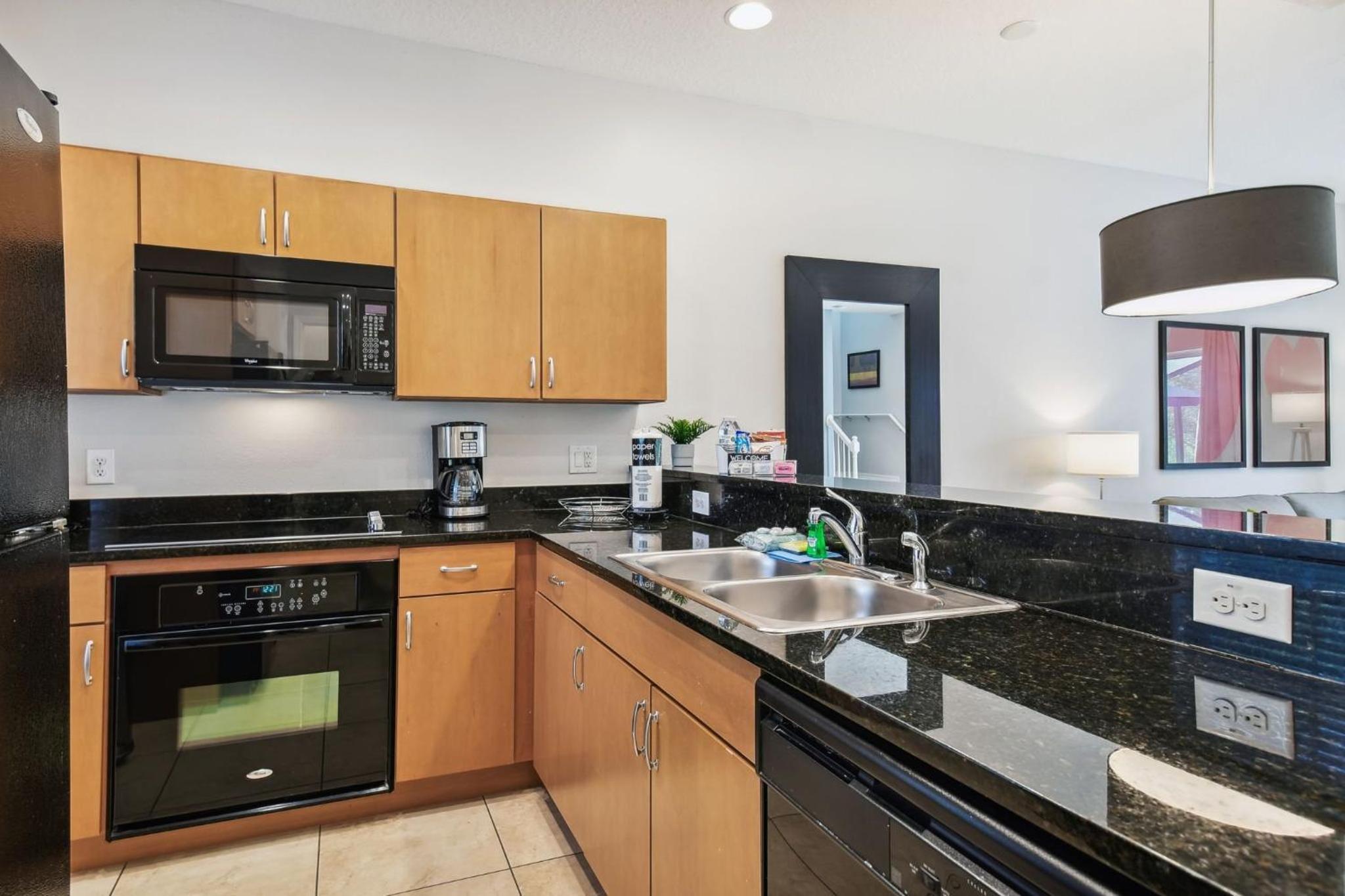 2BR Encantada Townhome with Jacuzzi