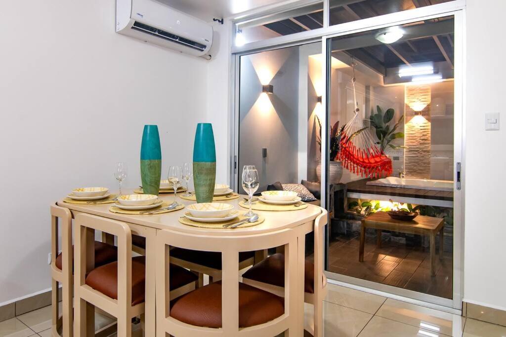 Amara House Arenal Central location