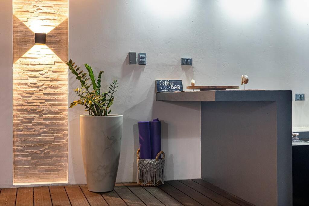 Amara House Arenal Central location
