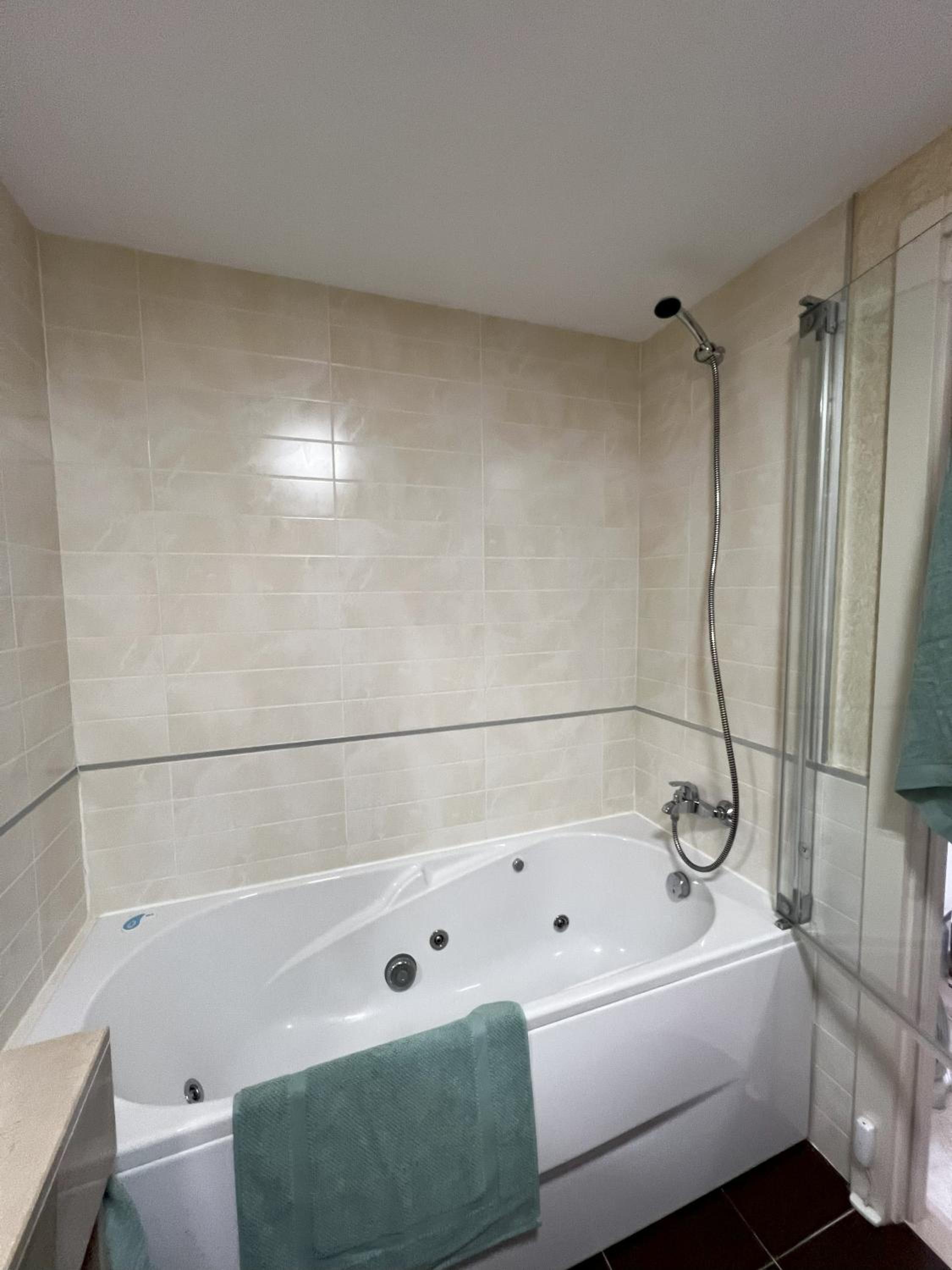 Home in Alcaidesa - sea & golf view with swimming pool view 5