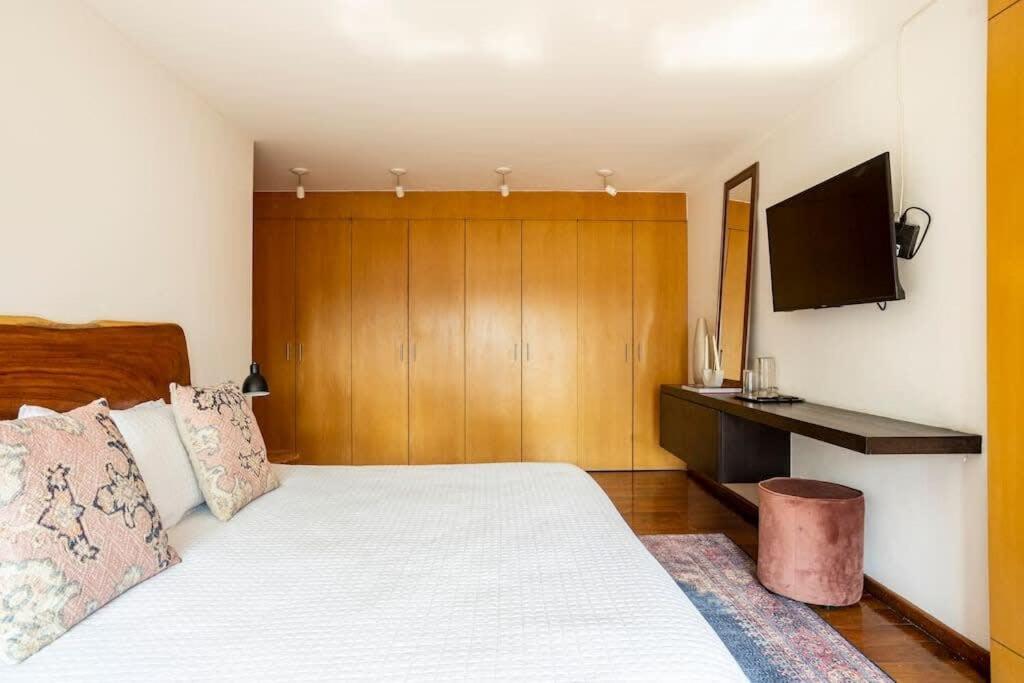 322PH Luxury Penthouse with Stunning City Views, Sleeps 8 - Polanco photo 4