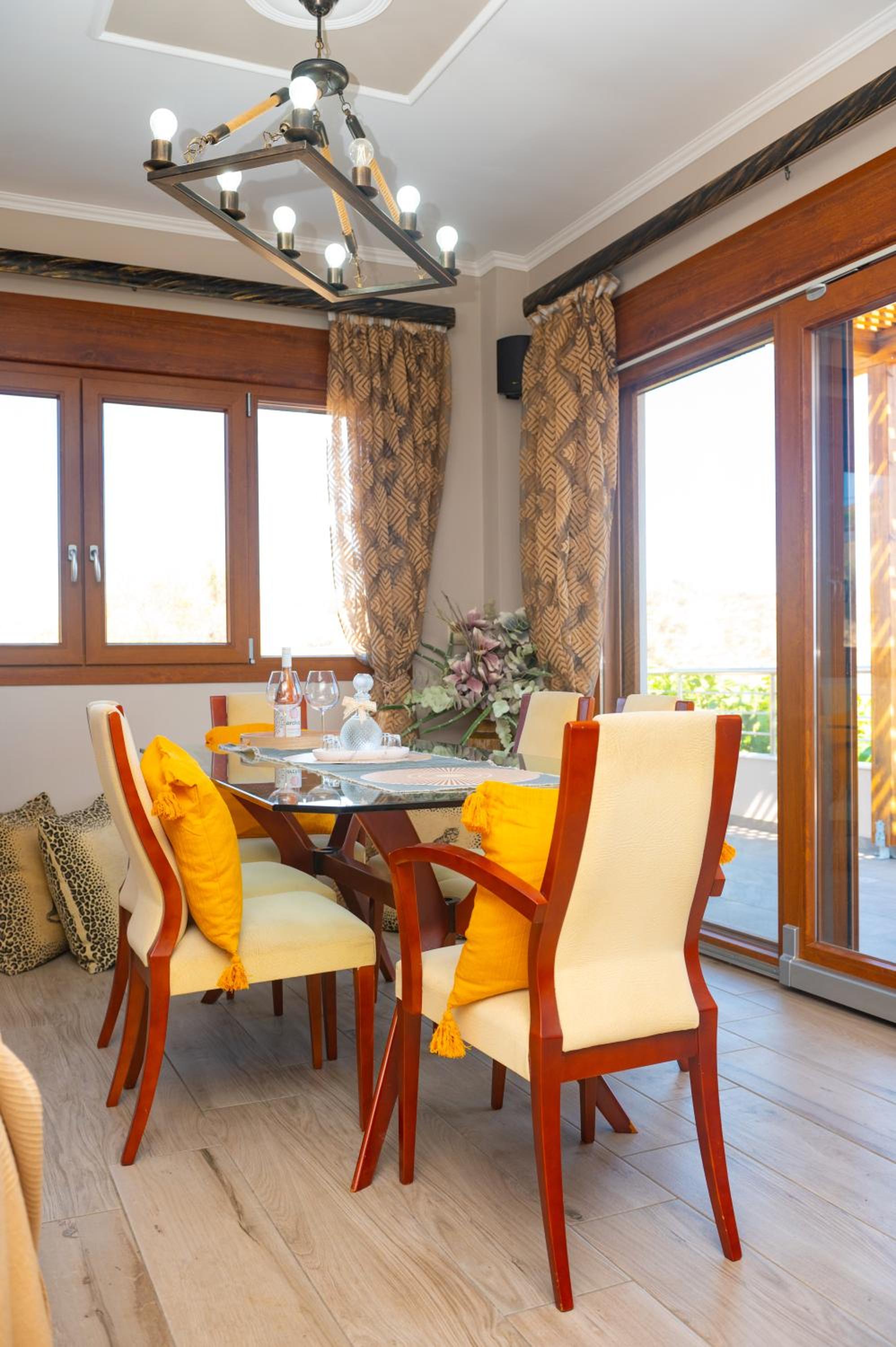 Triton Villa