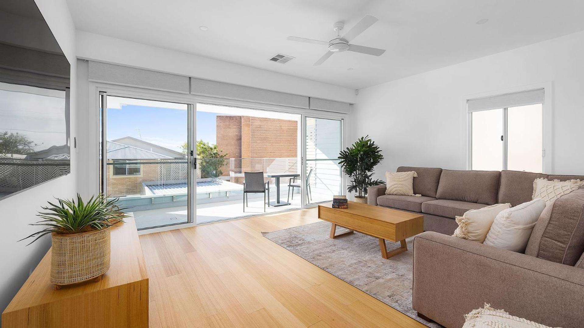 Hideaway 2, 3a Lillian St - filtered water views