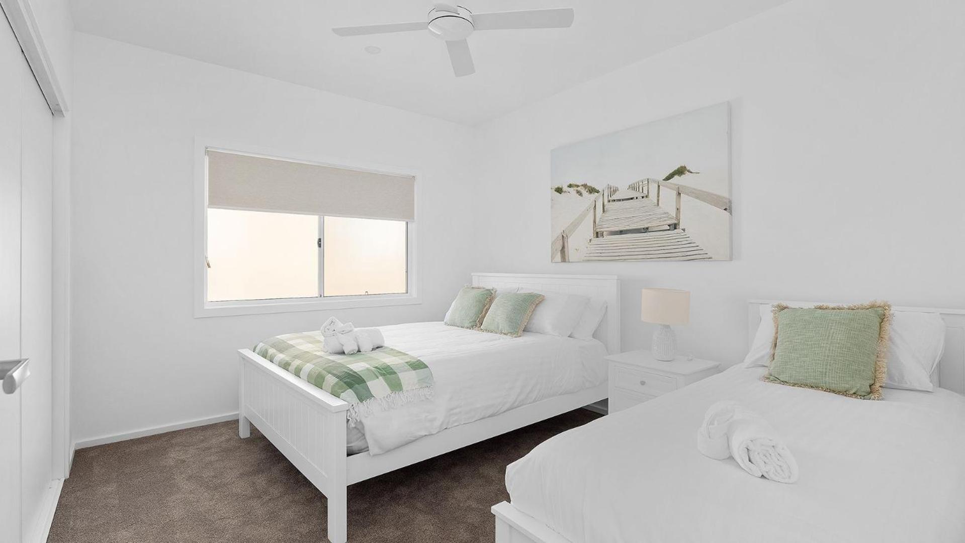 Hideaway 2, 3a Lillian St - filtered water views