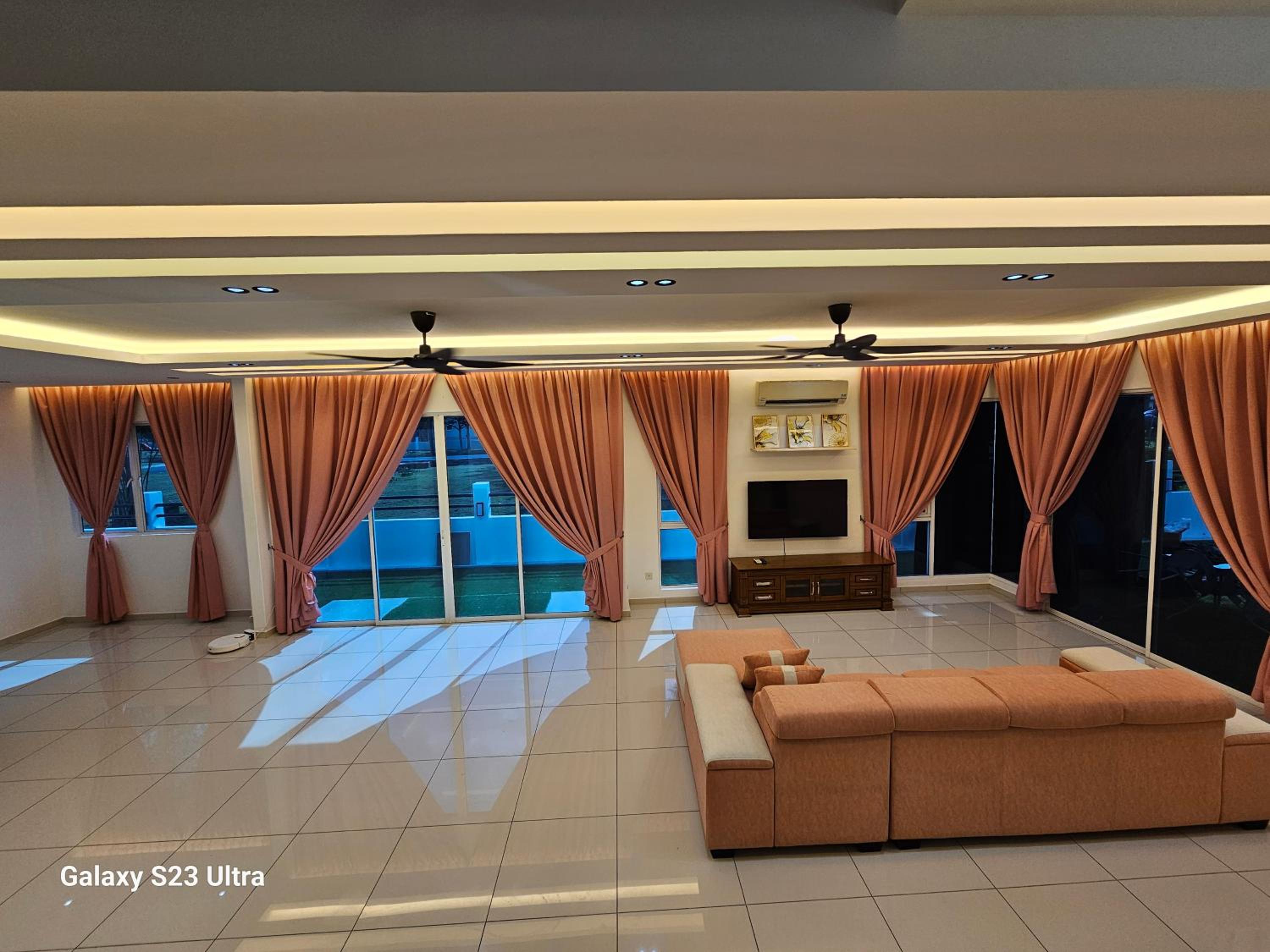 Azalea Homestay with Private Pool photo 6