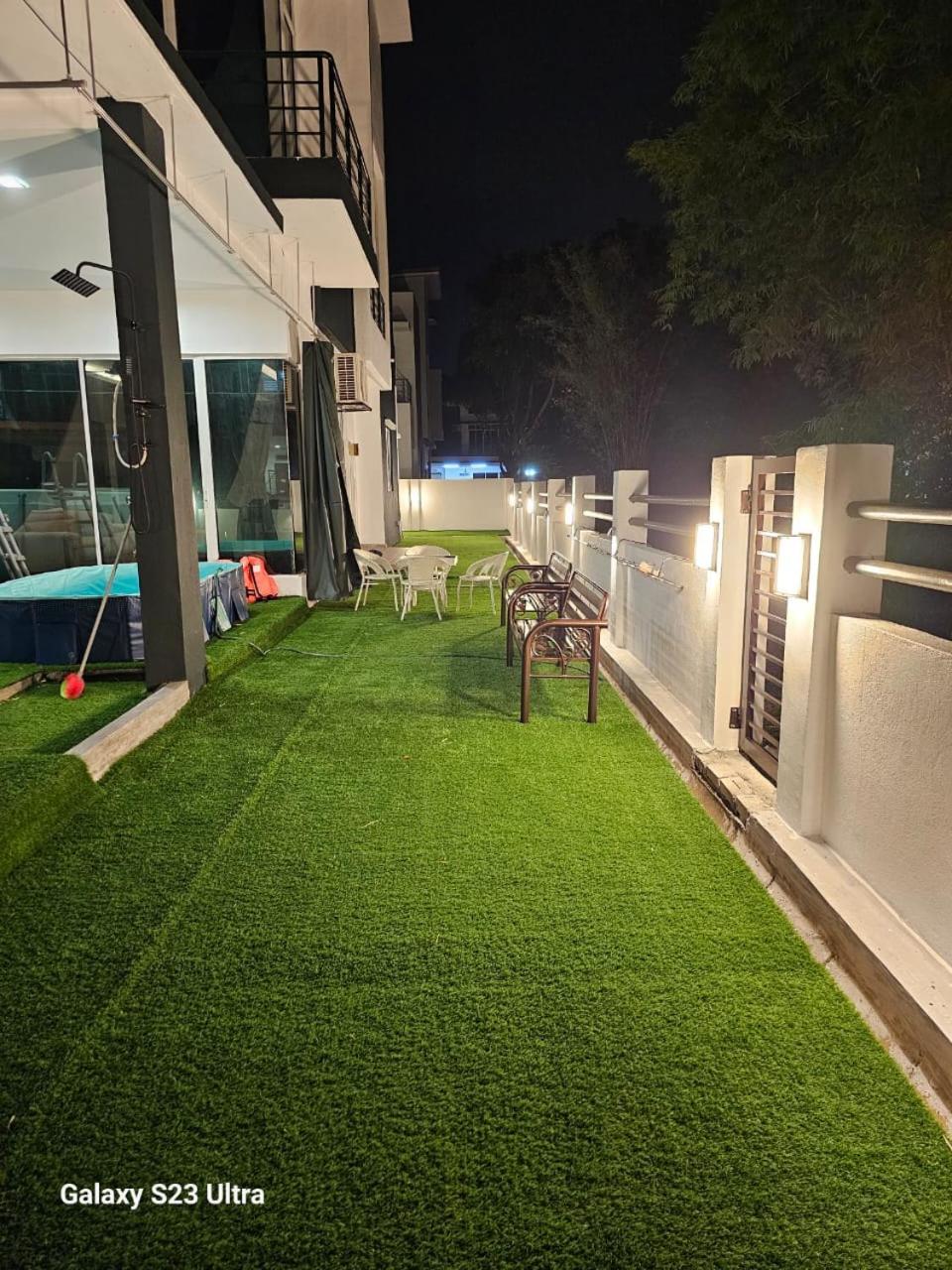 Azalea Homestay with Private Pool photo 2