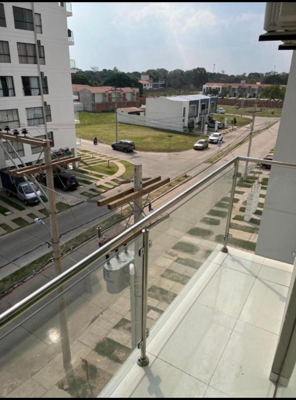 DEPARTAMENTO Y CONDOMINIO RECIEN CONSTRUIDO 2023 zona norte cerca UCEBOL