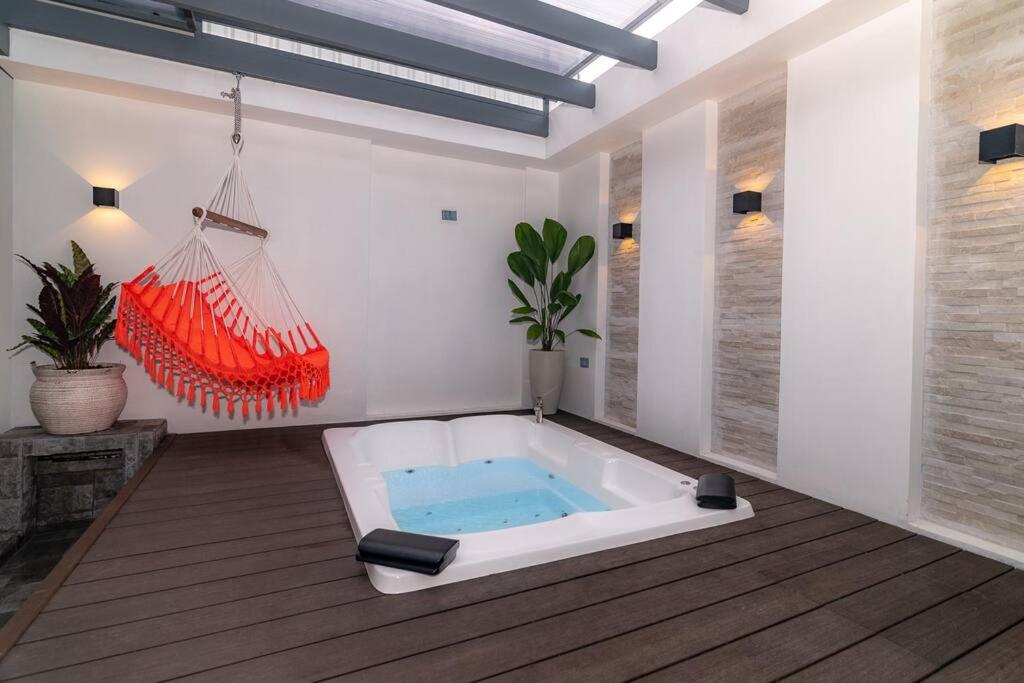Calla House Arenal,Central location,Fully Equipped