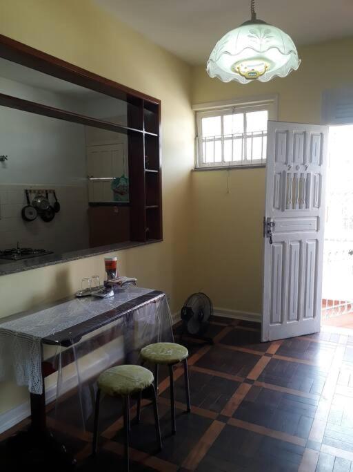 Apartamento de frente para Chapéu Virado, 1 quarto