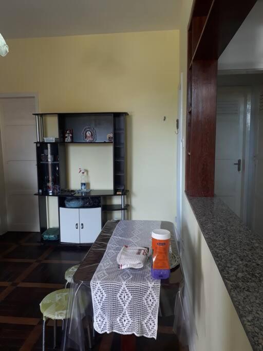 Apartamento de frente para Chapéu Virado, 1 quarto