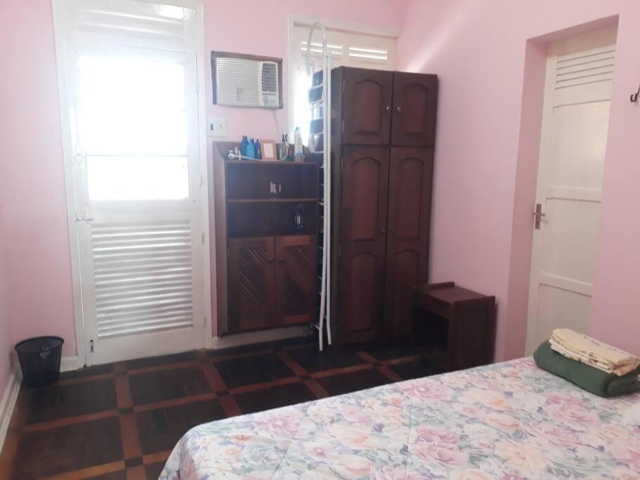 Apartamento de frente para Chapéu Virado, 1 quarto