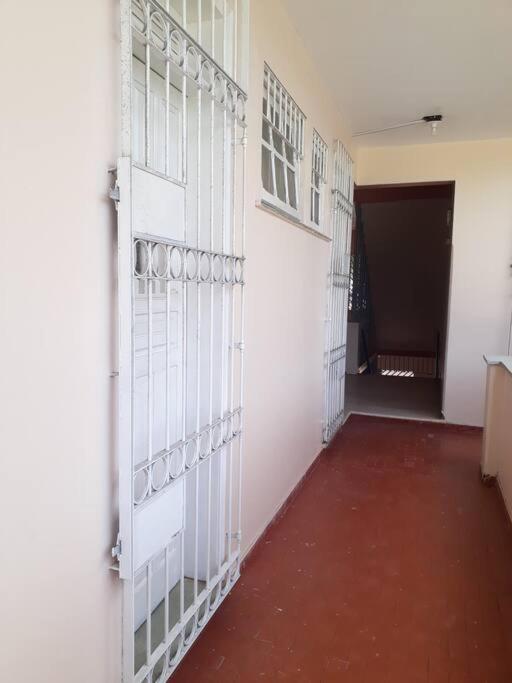 Apartamento de frente para Chapéu Virado, 1 quarto