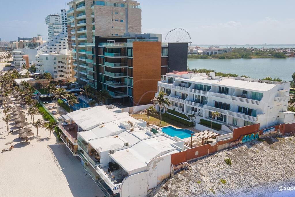 Deluxe Ocean View 3B Villa with Great Location