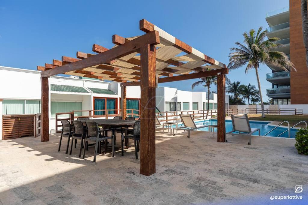 Deluxe Ocean View 3B Villa with Great Location